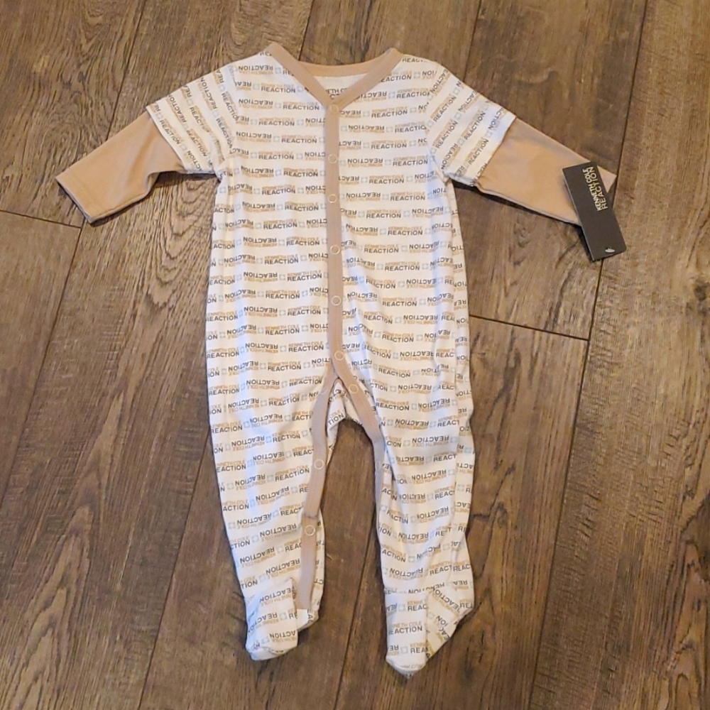 Kenneth Cole Reaction Sleeper